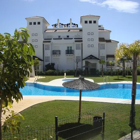2108-nice With Pool Close From And Bars Apartamento Manilva