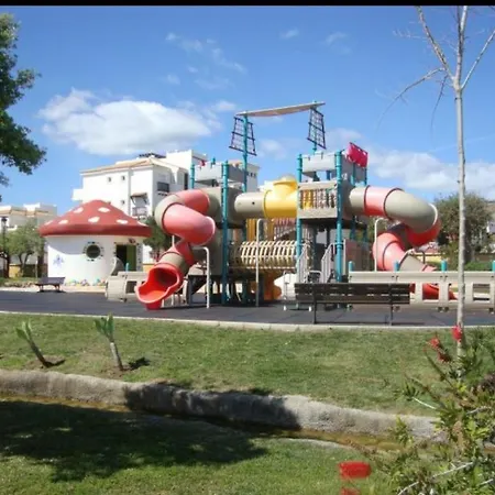 2108-nice With Pool Close From And Bars *