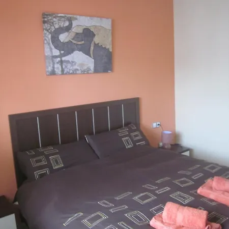 2108-nice With Pool Close From And Bars Apartment